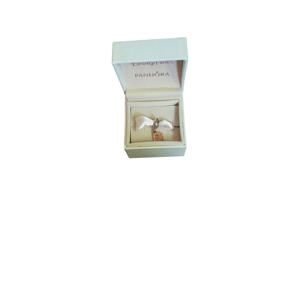 Disney Pandora Passport Pandora Charm silver WDW Magic Kingdom NIB